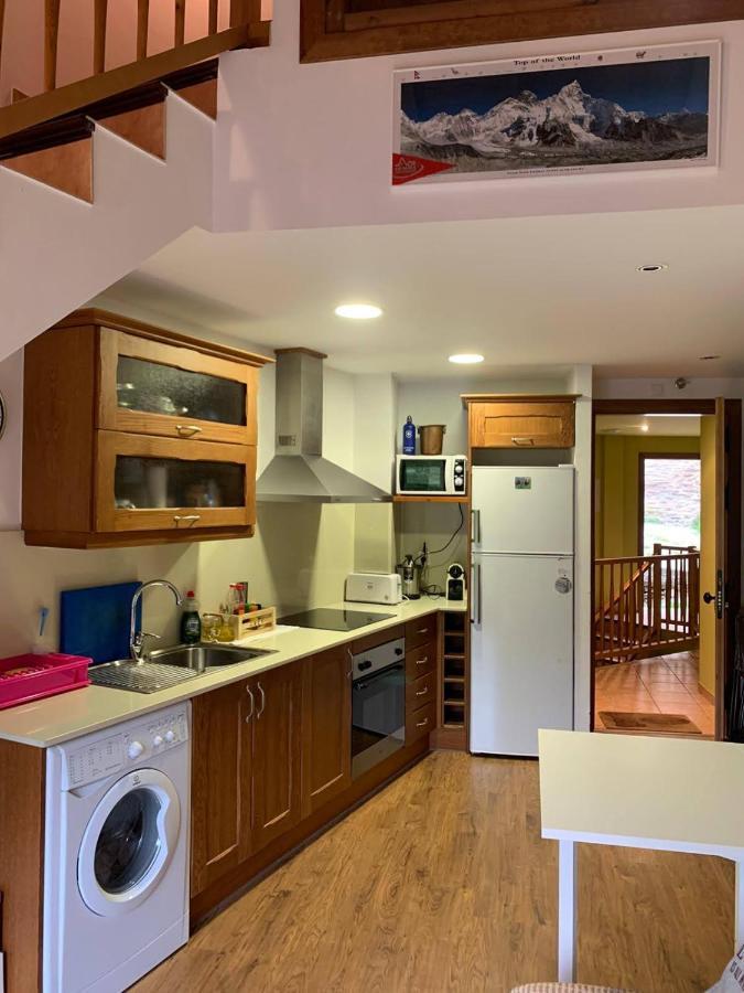Apartamentsaloriaburg Farrera 外观 照片