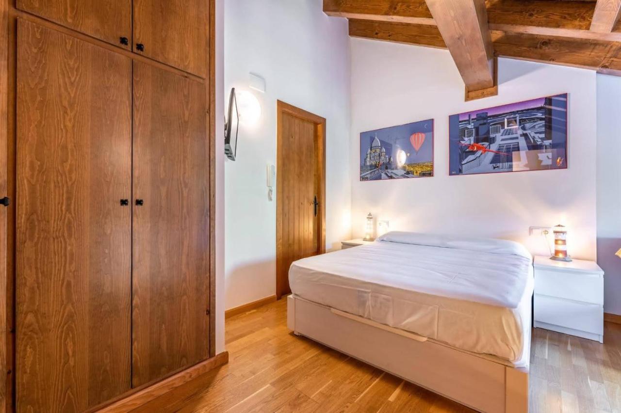 Apartamentsaloriaburg Farrera 外观 照片