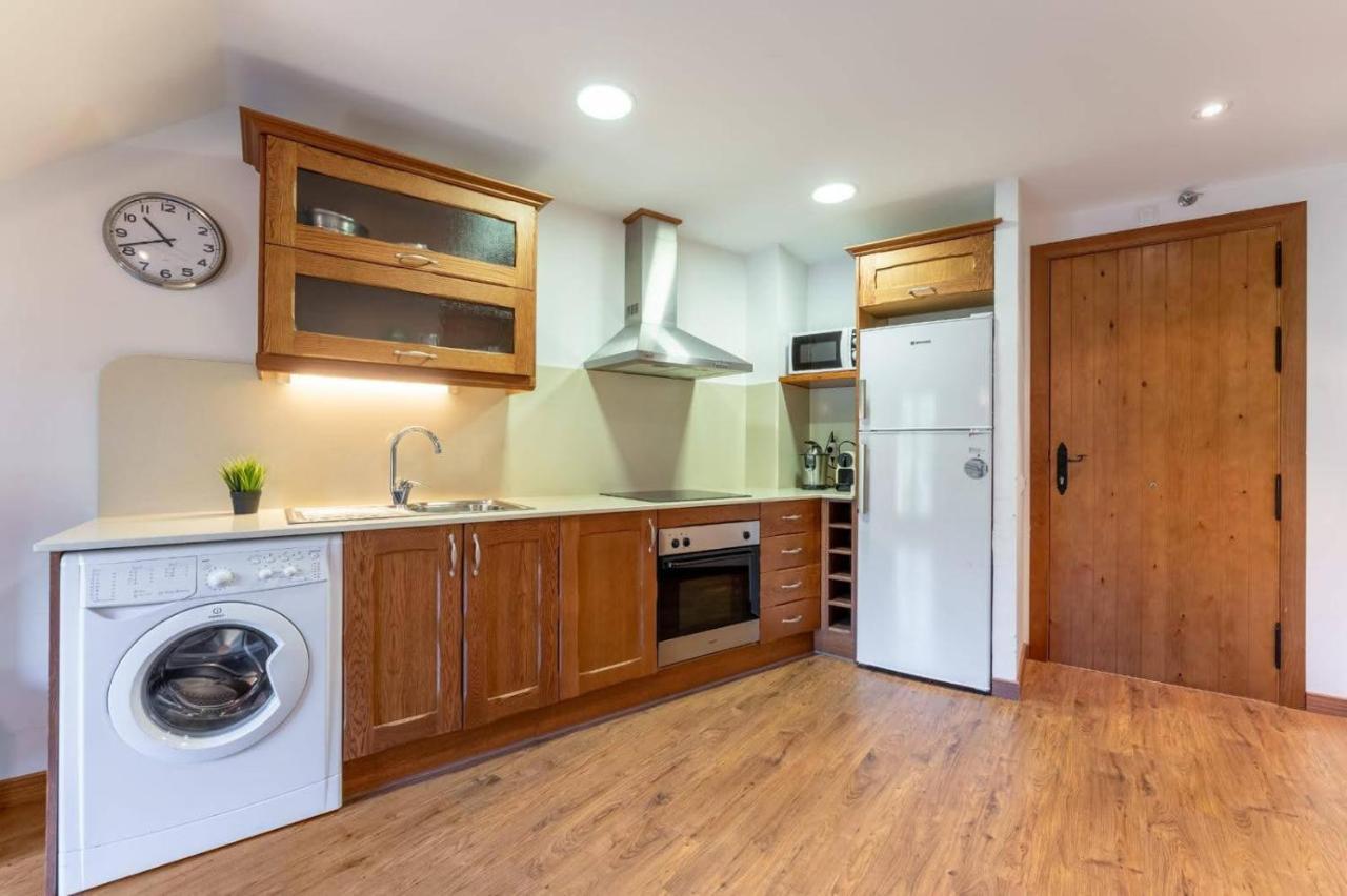 Apartamentsaloriaburg Farrera 外观 照片