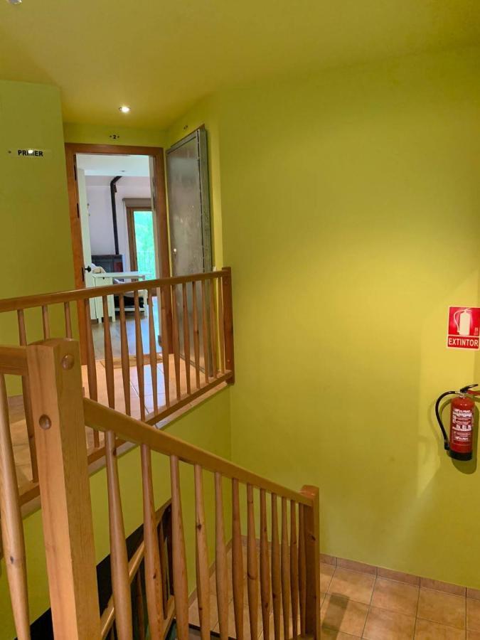 Apartamentsaloriaburg Farrera 外观 照片