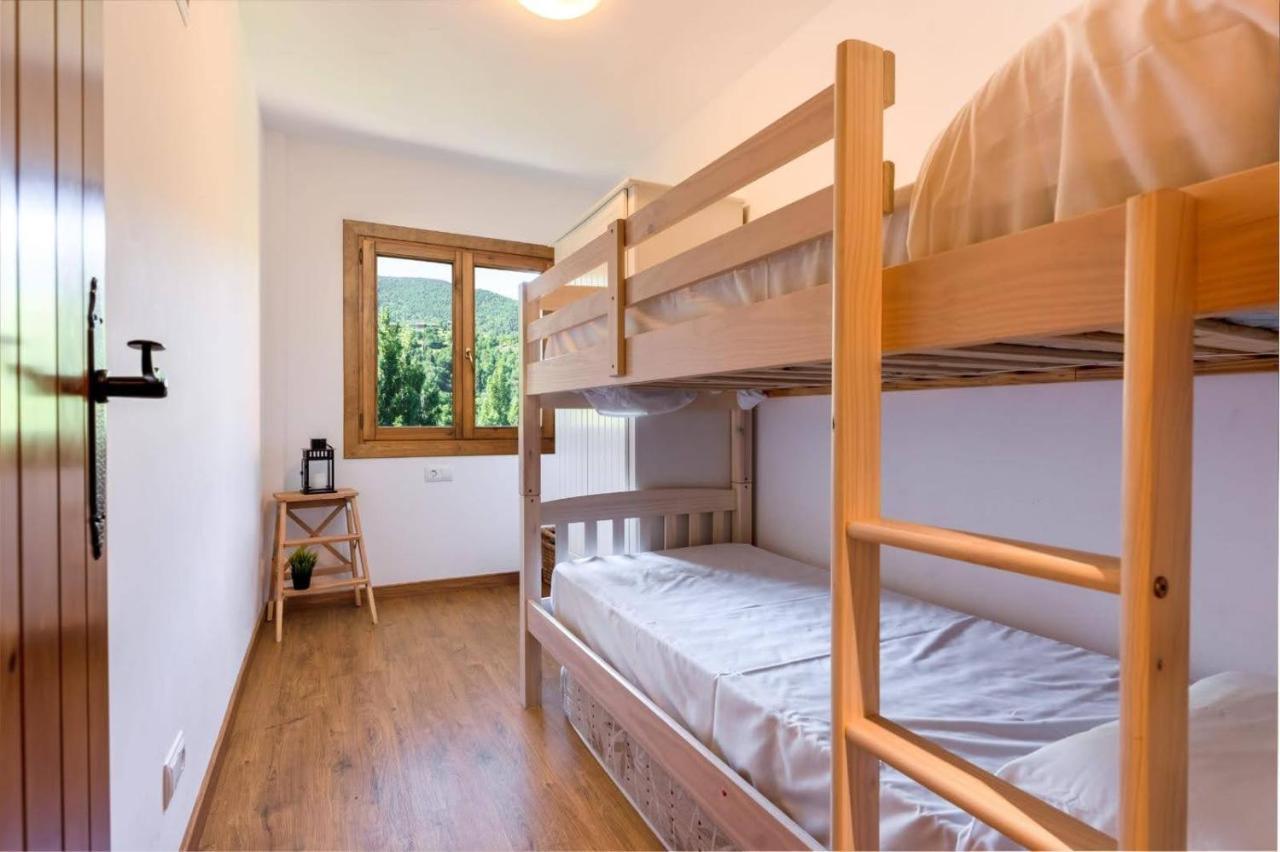 Apartamentsaloriaburg Farrera 外观 照片